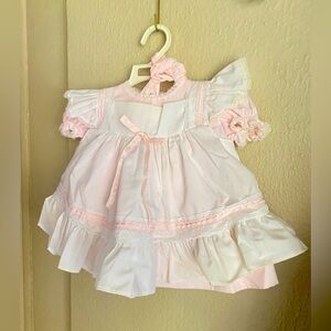 Vintage Bryan brand baby girl dress. 3-6 months with bonnet and undergarment.